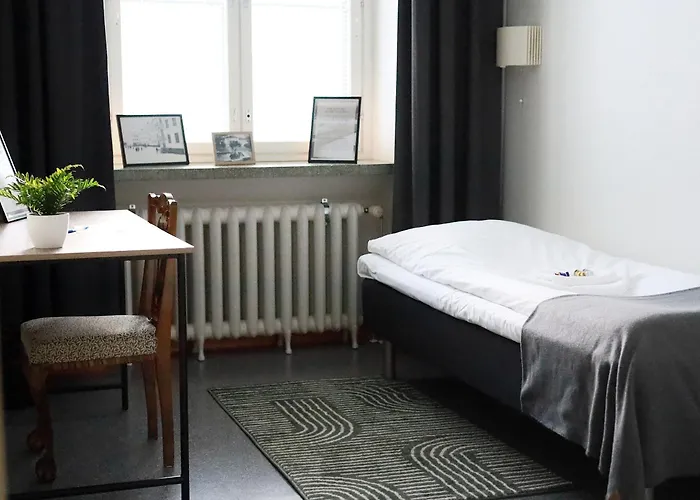 Bjorkenheim Hostal *